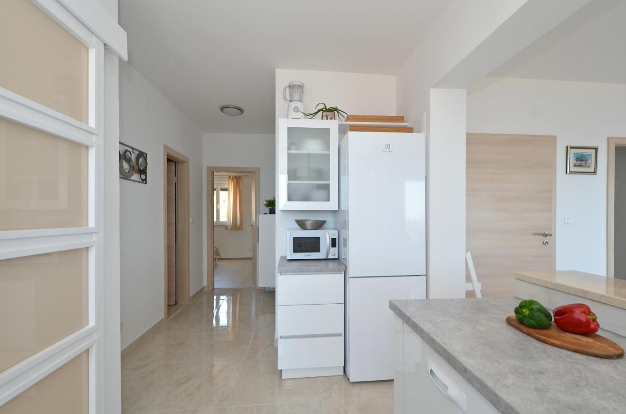 Apartment Elza Трогир Екстериор снимка