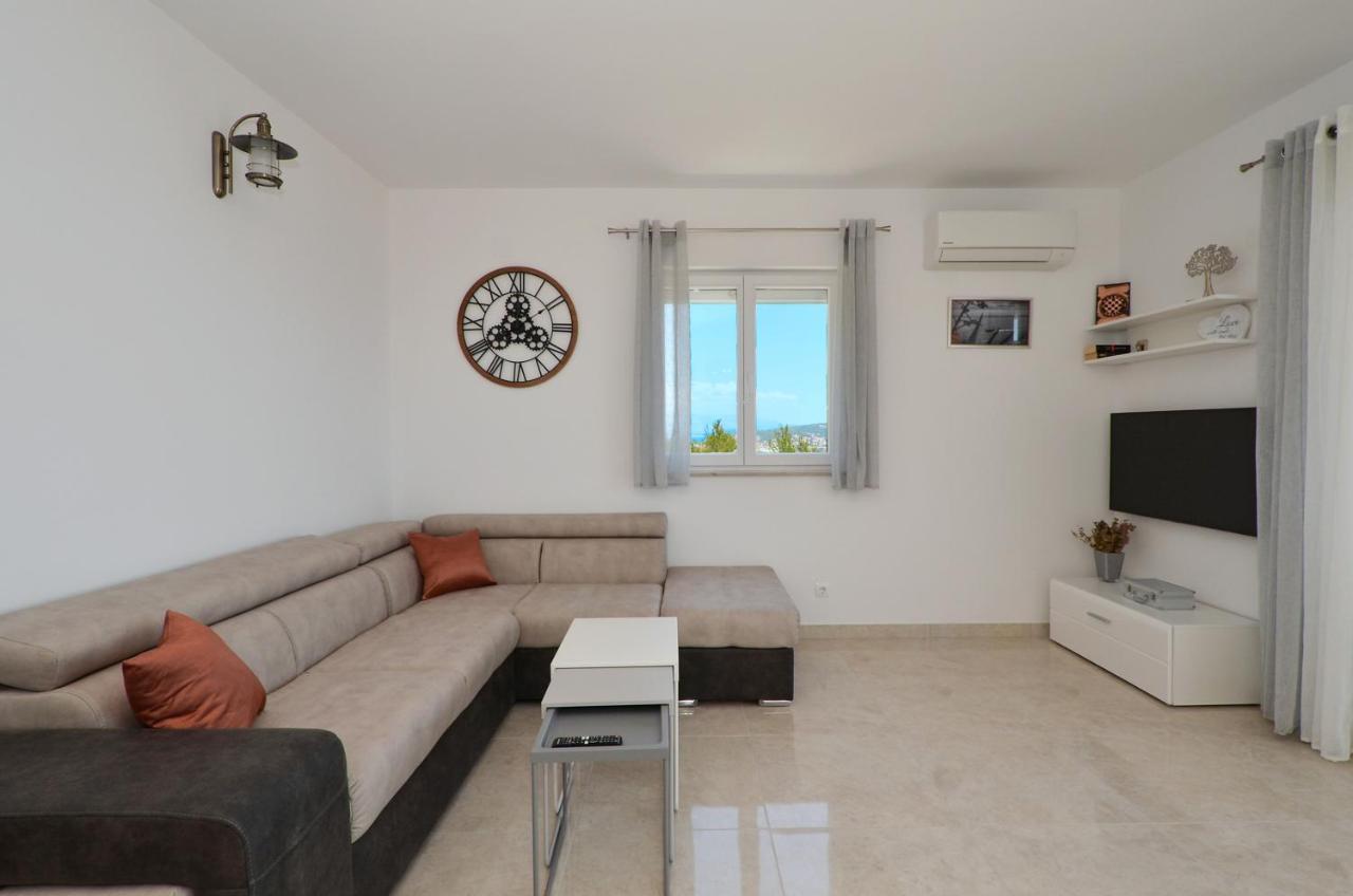 Apartment Elza Трогир Екстериор снимка
