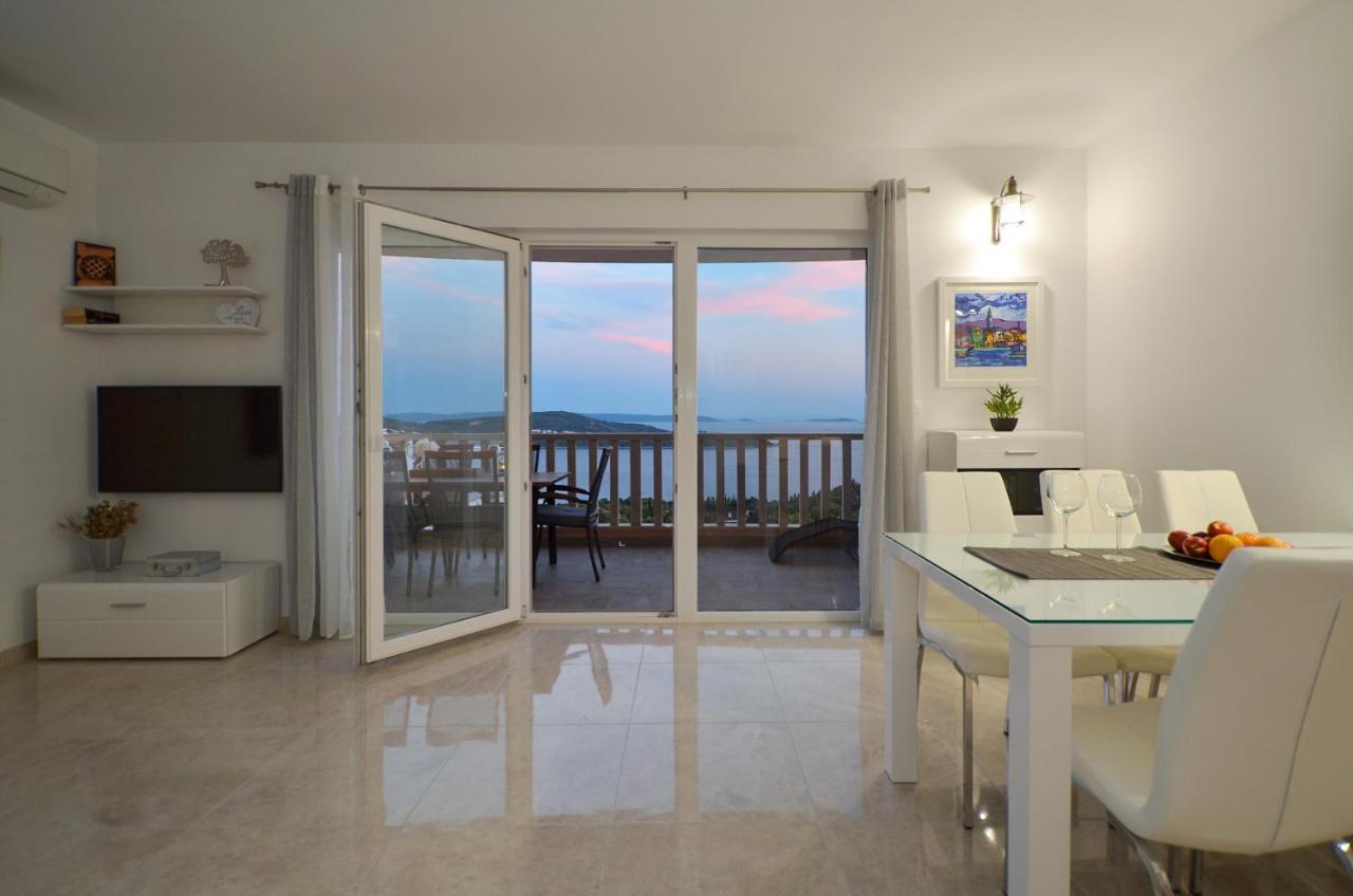 Apartment Elza Трогир Екстериор снимка