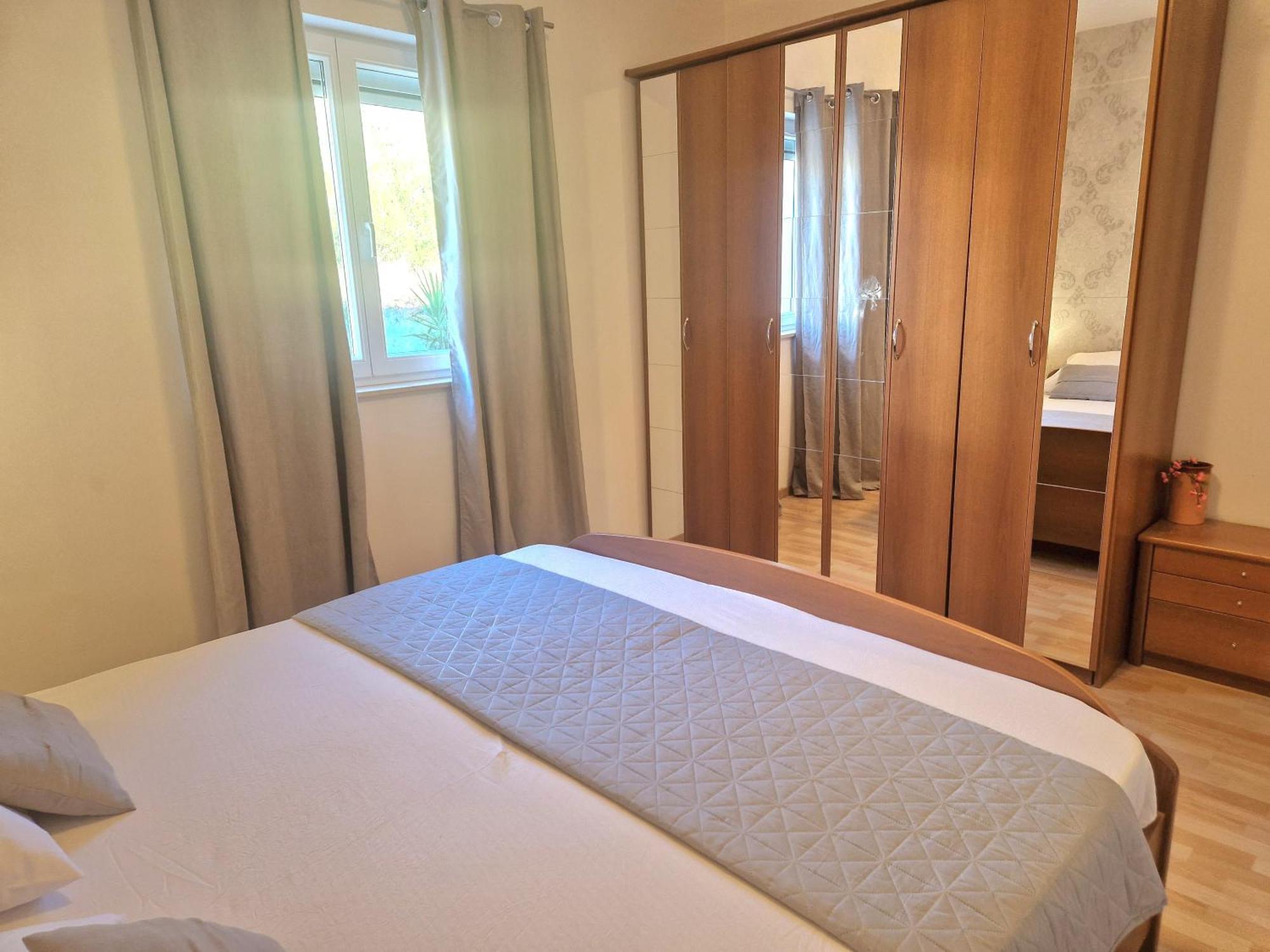 Apartment Elza Трогир Екстериор снимка