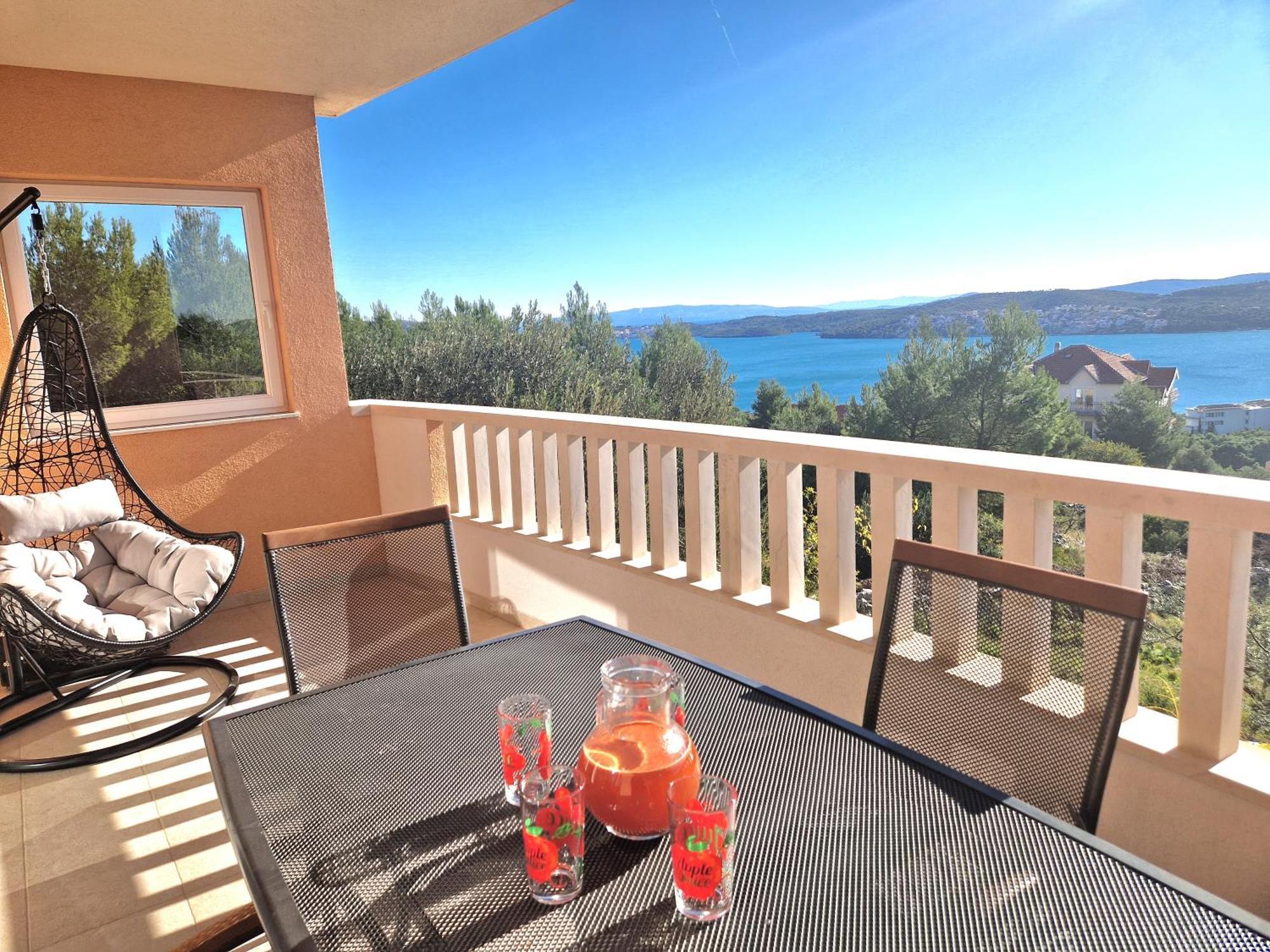Apartment Elza Трогир Екстериор снимка